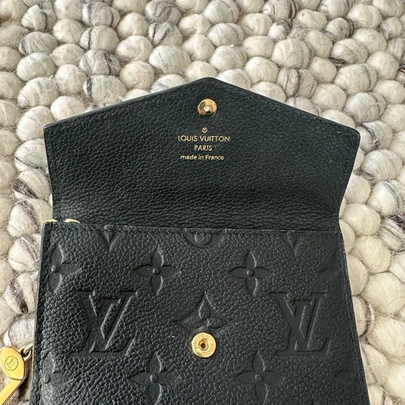 LV black leather authentic Empriente Key Pouch - Picture 4 of 9